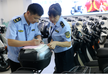 嚴查超標電動自行車，梧州市市場監管局開展專項執法行動